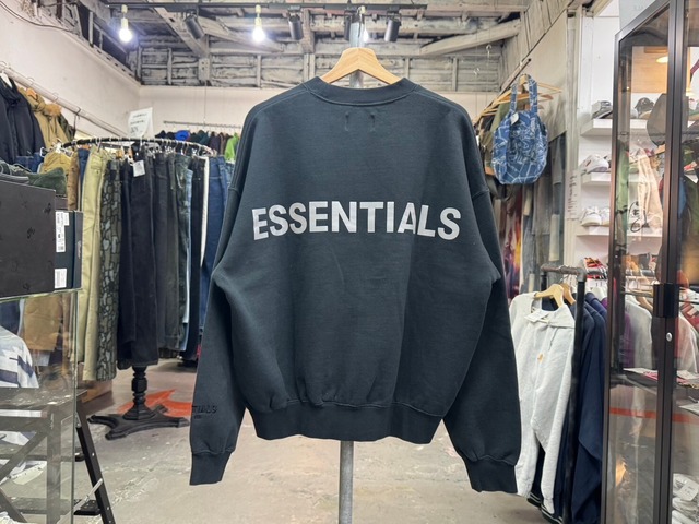 ESSENTIALS BACK REFLECTIVE CREWNECK SWEAT BLACK SMALL 93068
