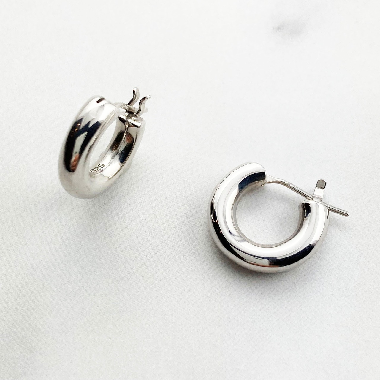 Silver  pierced earrings SMA18ピアス