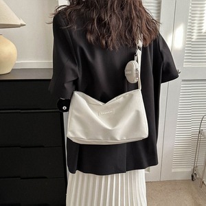 小銭入れ付き ショルダー バッグ レディース 通勤 通学 韓国 軽量 おしゃれ 大人 かわいい カジュアル ナイロン ワンショルダー 大人可愛い 大人女子