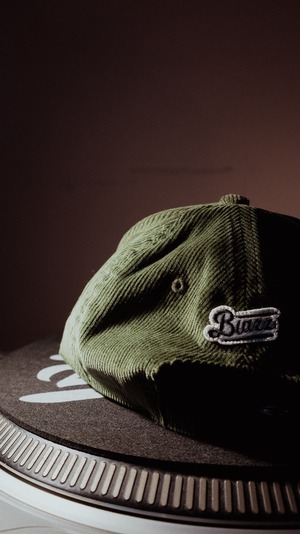 SMOKE ISLAND Corduroy Cap [OLIVE]