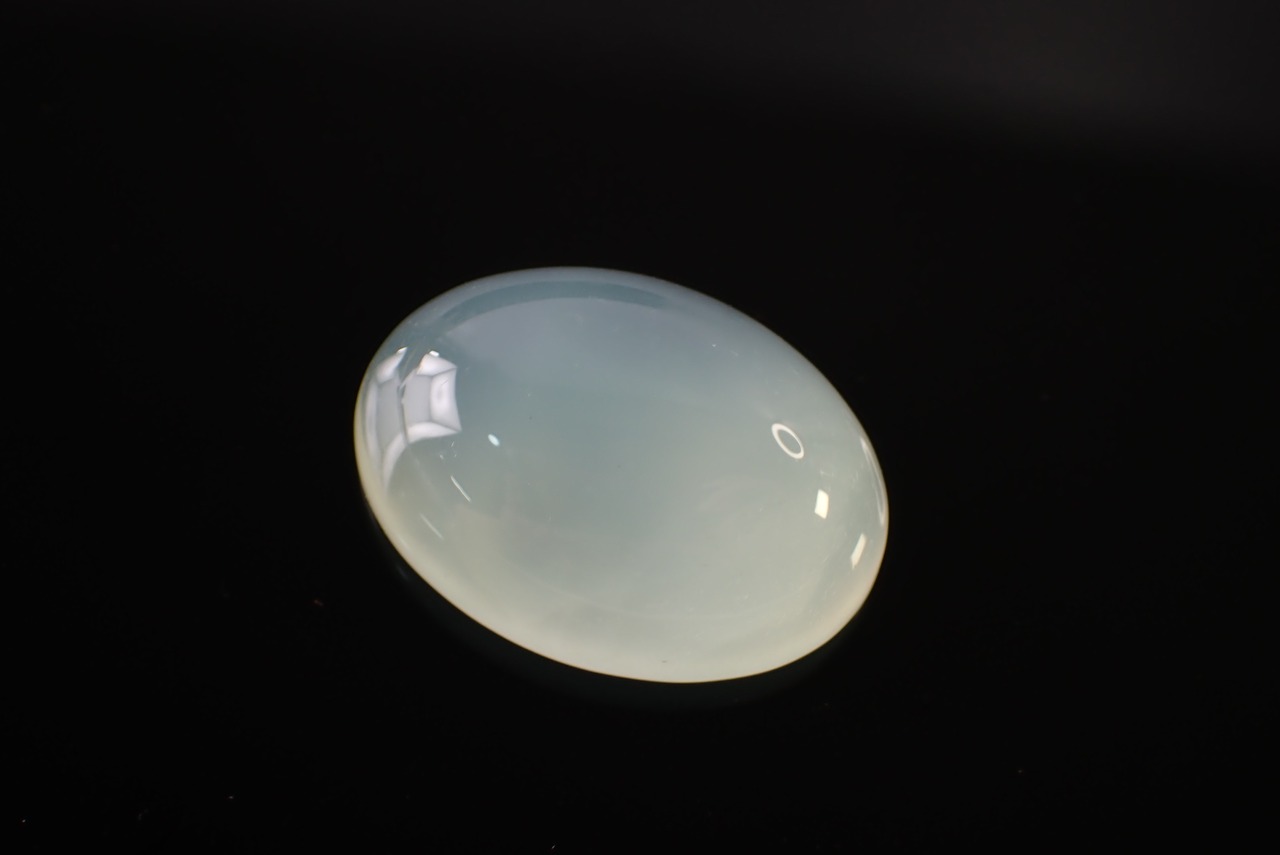 ミントグリーンカルセドニー　12.97ct　[D11‐171]