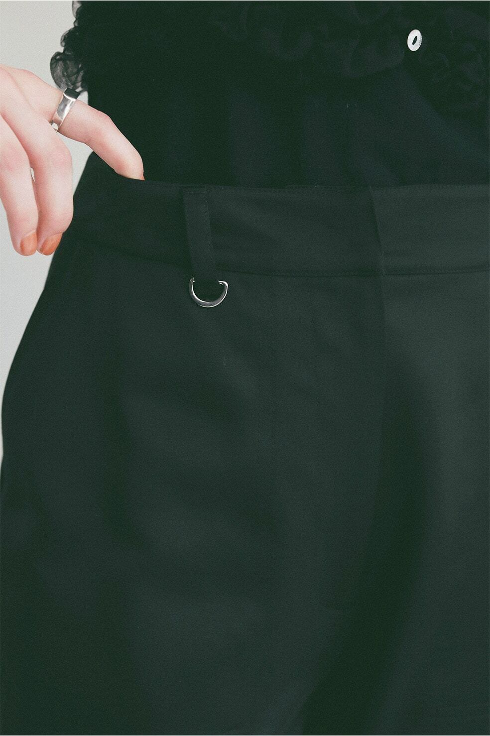 CLANE 2WAY ADJUST SATIN HALF PANTS | FLICKA ASHIYA