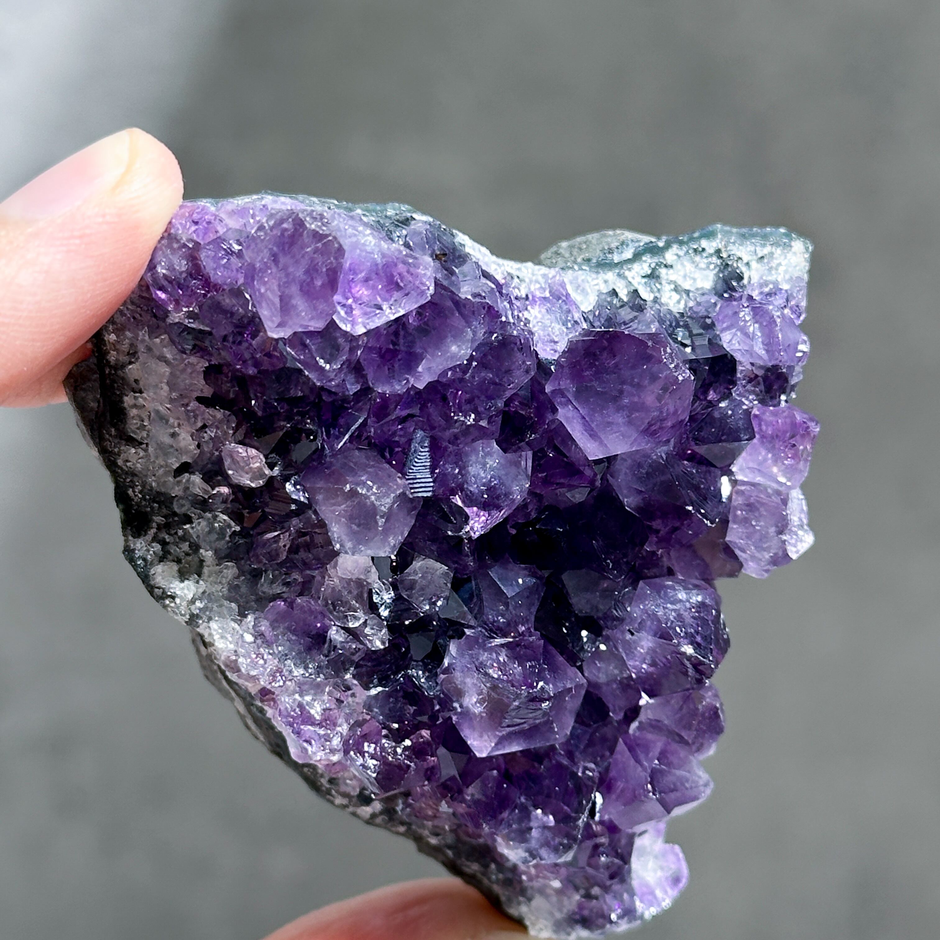 天使の指紋◎ウルグアイ産アメジスト 原石93◇ Amethyst ◇天然石