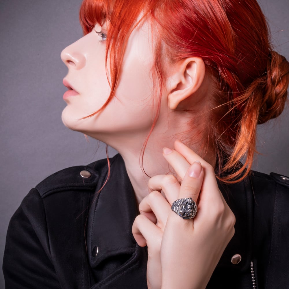 飛鳥クリニックは今日も雨」衣装協力商品】聖母子リング ACR0261