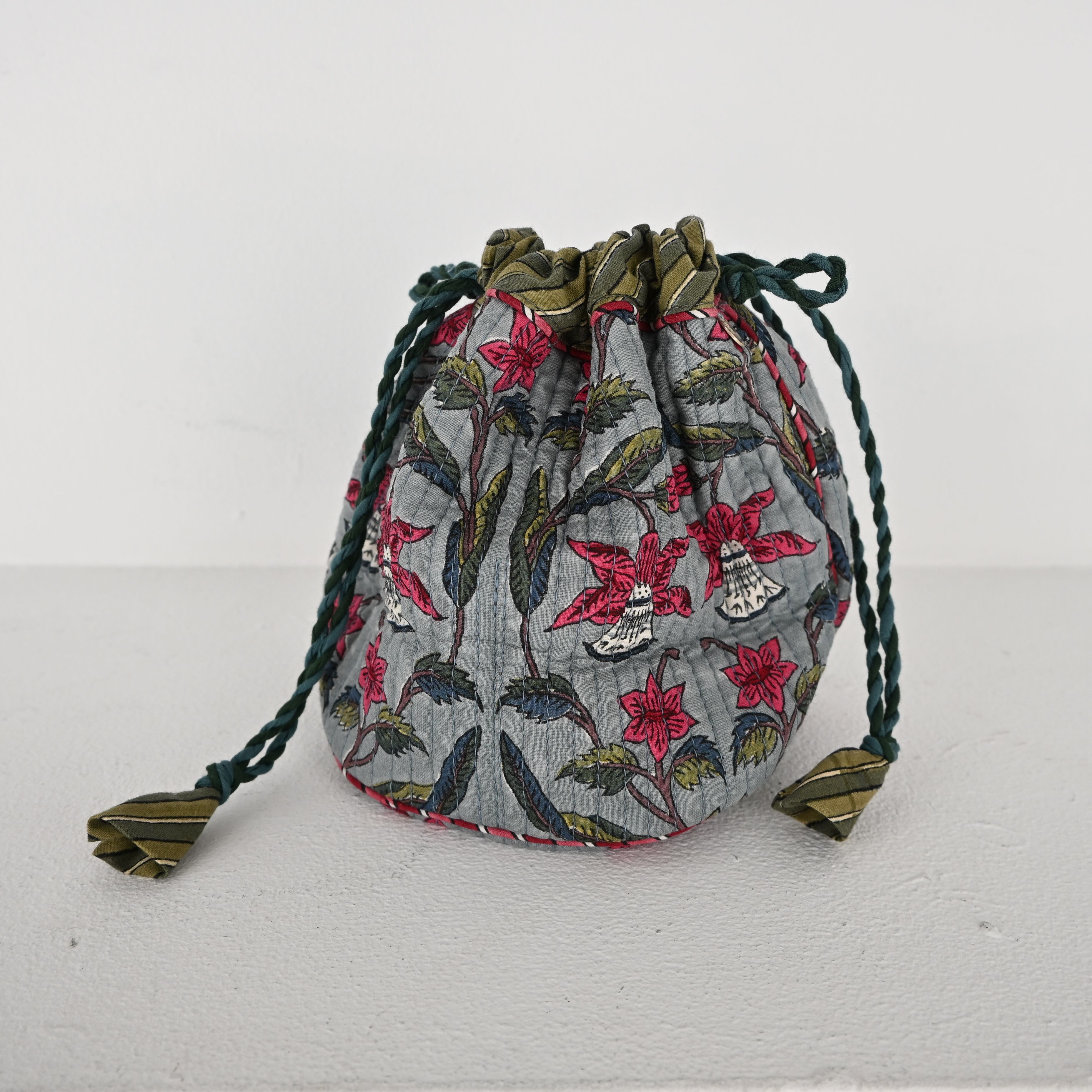 BAG & POUCH | TSOMORIRI