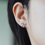 リボン ピアス サージカルステンレス SUS304