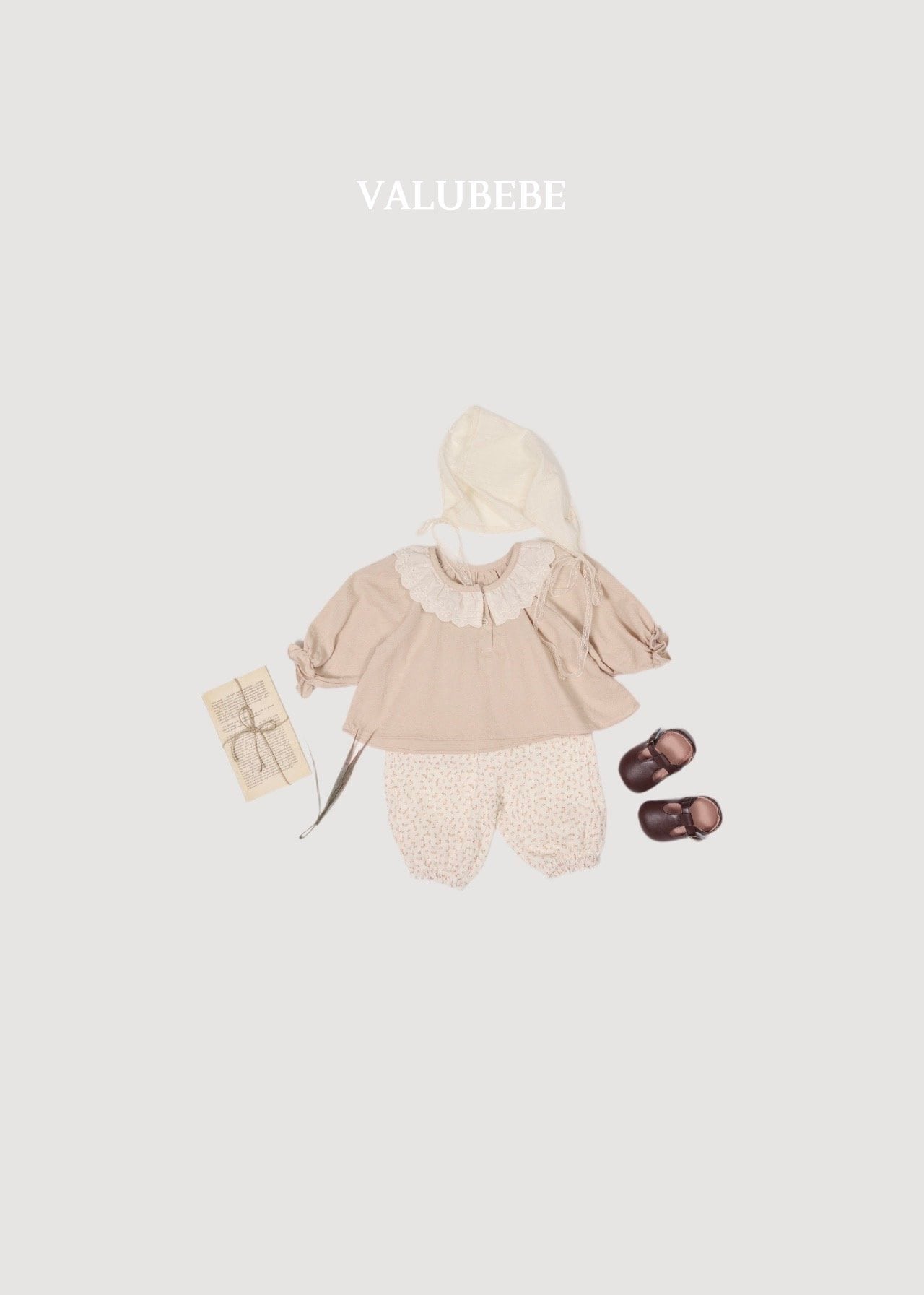送料無料【予約】/ autumnエンボパンツ（フラワー） /valubebe