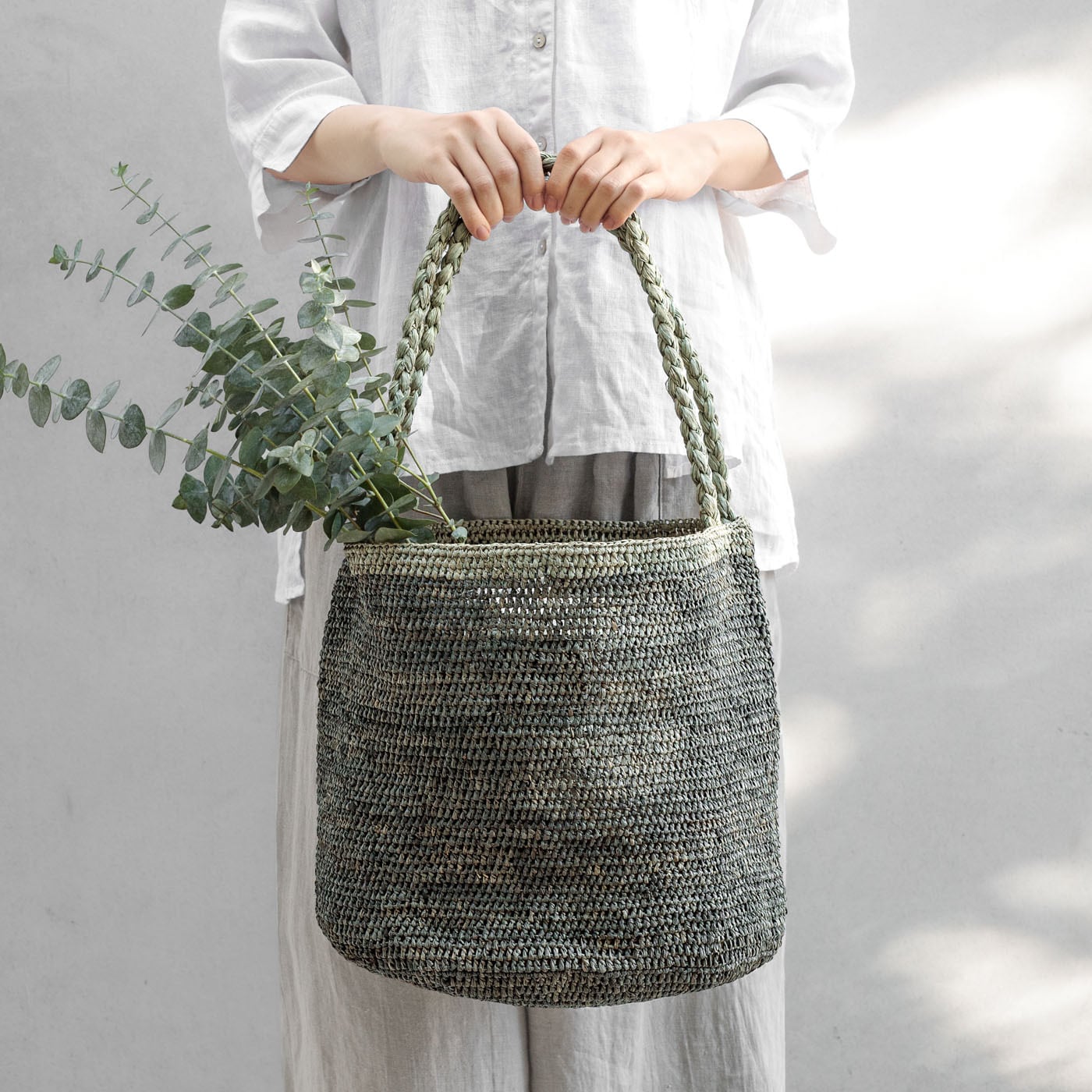 made in mada 【24SS】MOUMOUNEバイカラー ラフィアバッグ MADE IN MADA / MOUMOUNE ラフィアバッグ | Zakka so-la