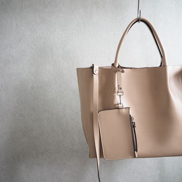 Gianni Chiarini ジャンニキアリーニ 美品 TWENTY BST バッグ