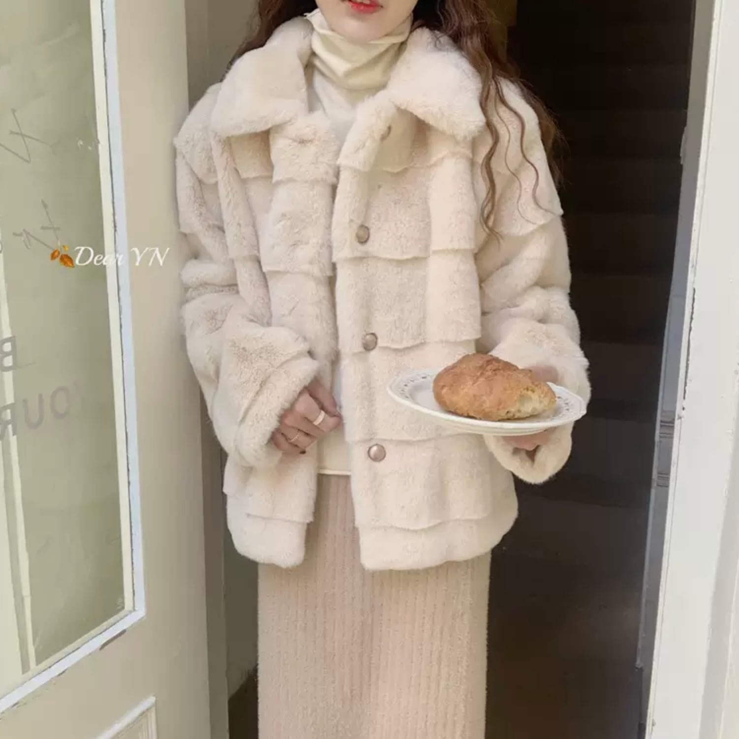 ラビットファー風 コート フェイクファー コート ボーダー ラテカラー 上品 きれいめ 大人女子 女っぽ デートコーデ Lamitte Deco トレンド 韓国ファッション ショップ Base店