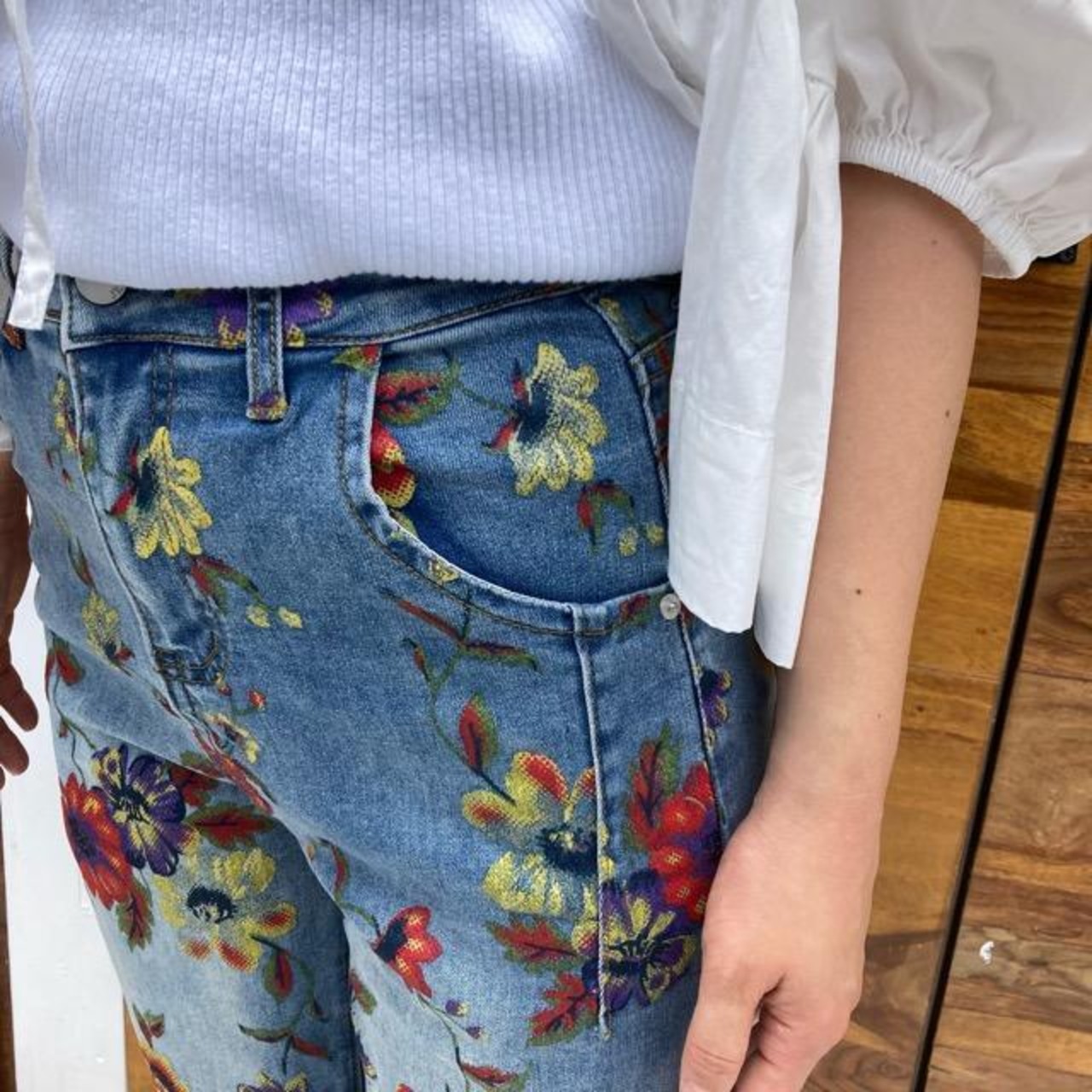 Topanga Lady's　ボタニカルペイントデニムパンツ　フラワー