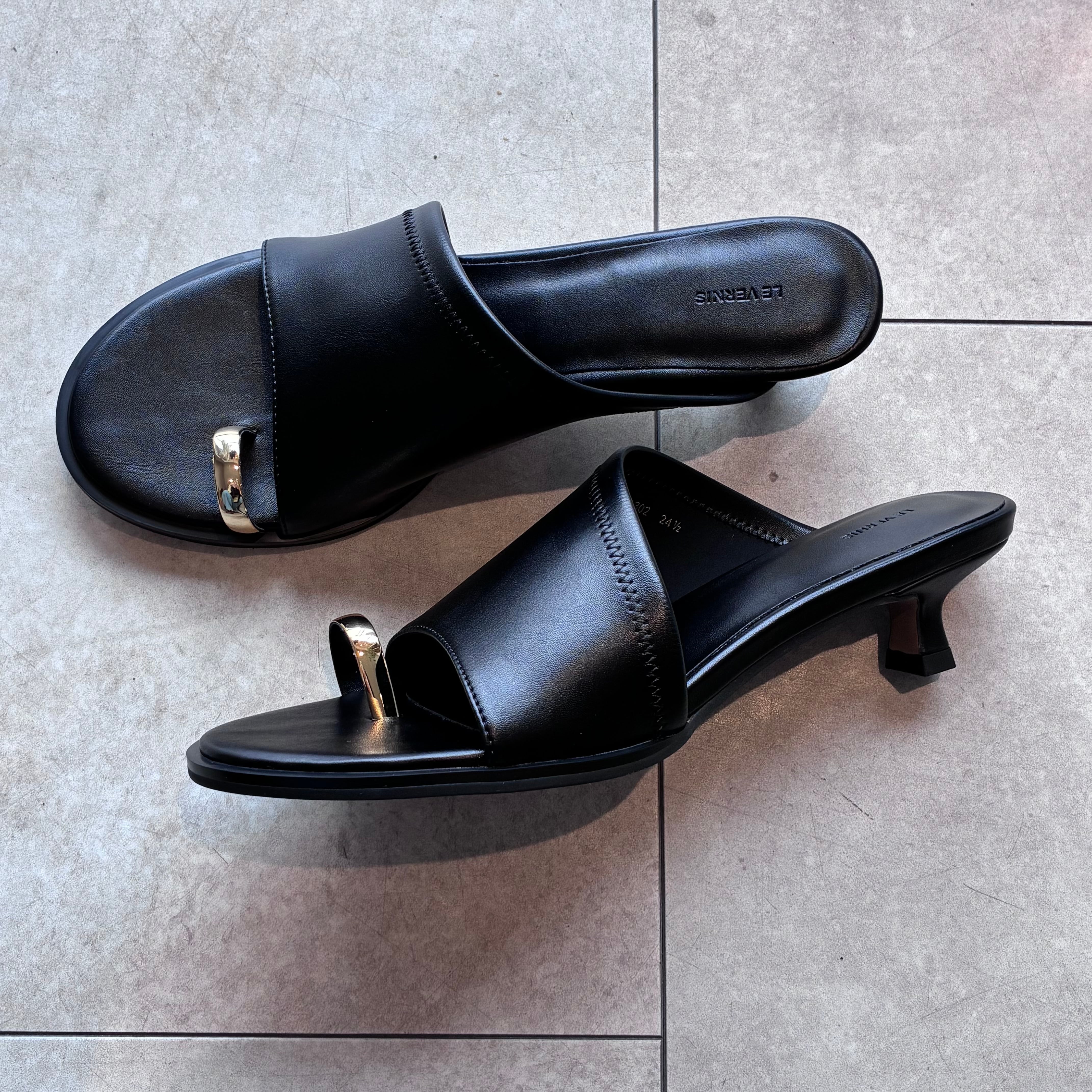 LE VERNIS 】Toe ring sandals | valance 福井｜レディース セレクト