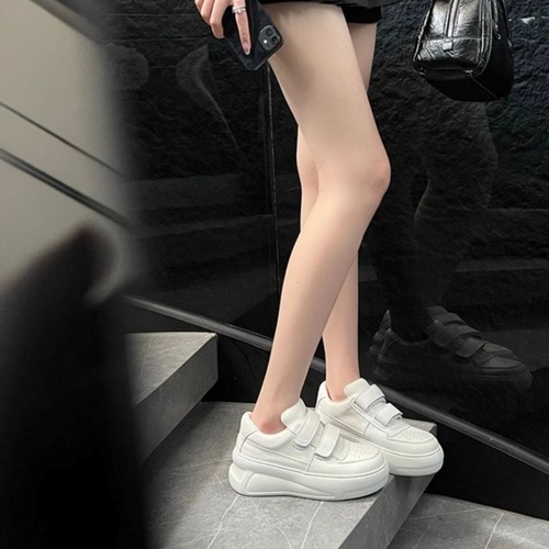 【予約販売】スニーカー ホワイト 白 韓国 レディース ダッドシューズ ゴツ底  レザー 厚底 靴 デザイン お洒落 カジュアル ストリート ダンス 22cm/22.5cm/23cm/23.5cm/24cm/24.5cm/25cm