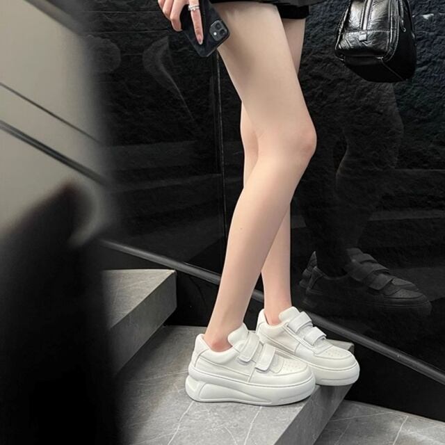 【予約販売】スニーカー ホワイト 白 韓国 レディース ダッドシューズ ゴツ底 レザー 厚底 靴 デザイン お洒落 カジュアル ストリート ダンス 22cm/22.5cm/23cm/23.5cm/24cm/24.5cm/25cm