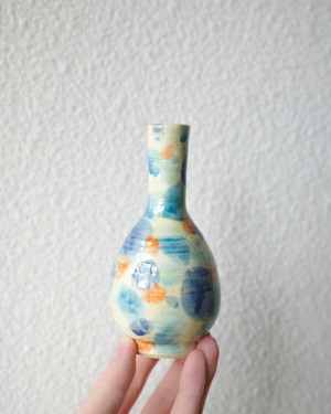 daughter カラフルな一輪挿し