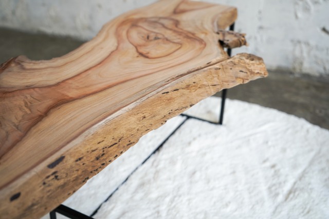 楠のローテーブル