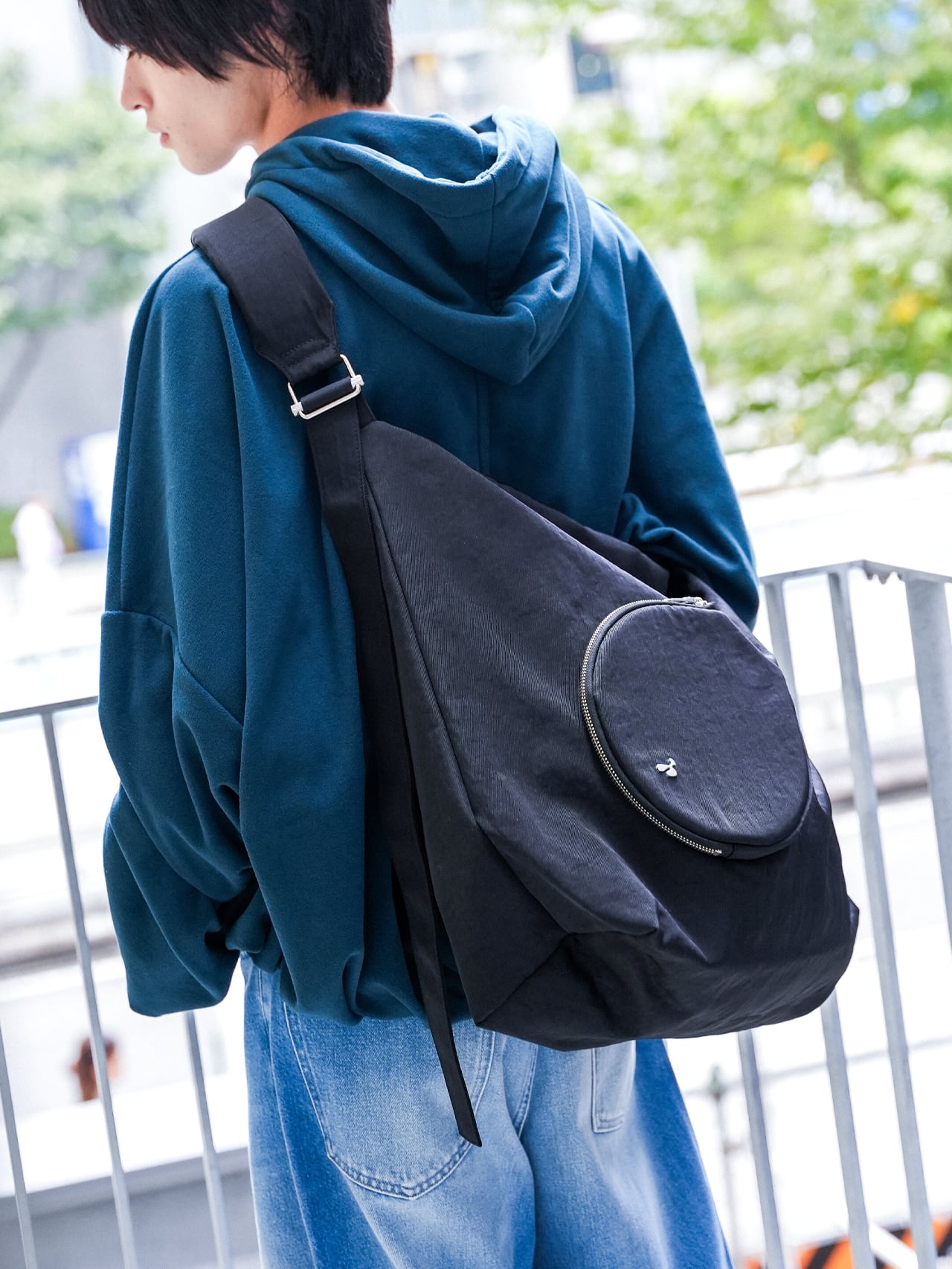 UNEEK BASEMNT - Discover independent style.