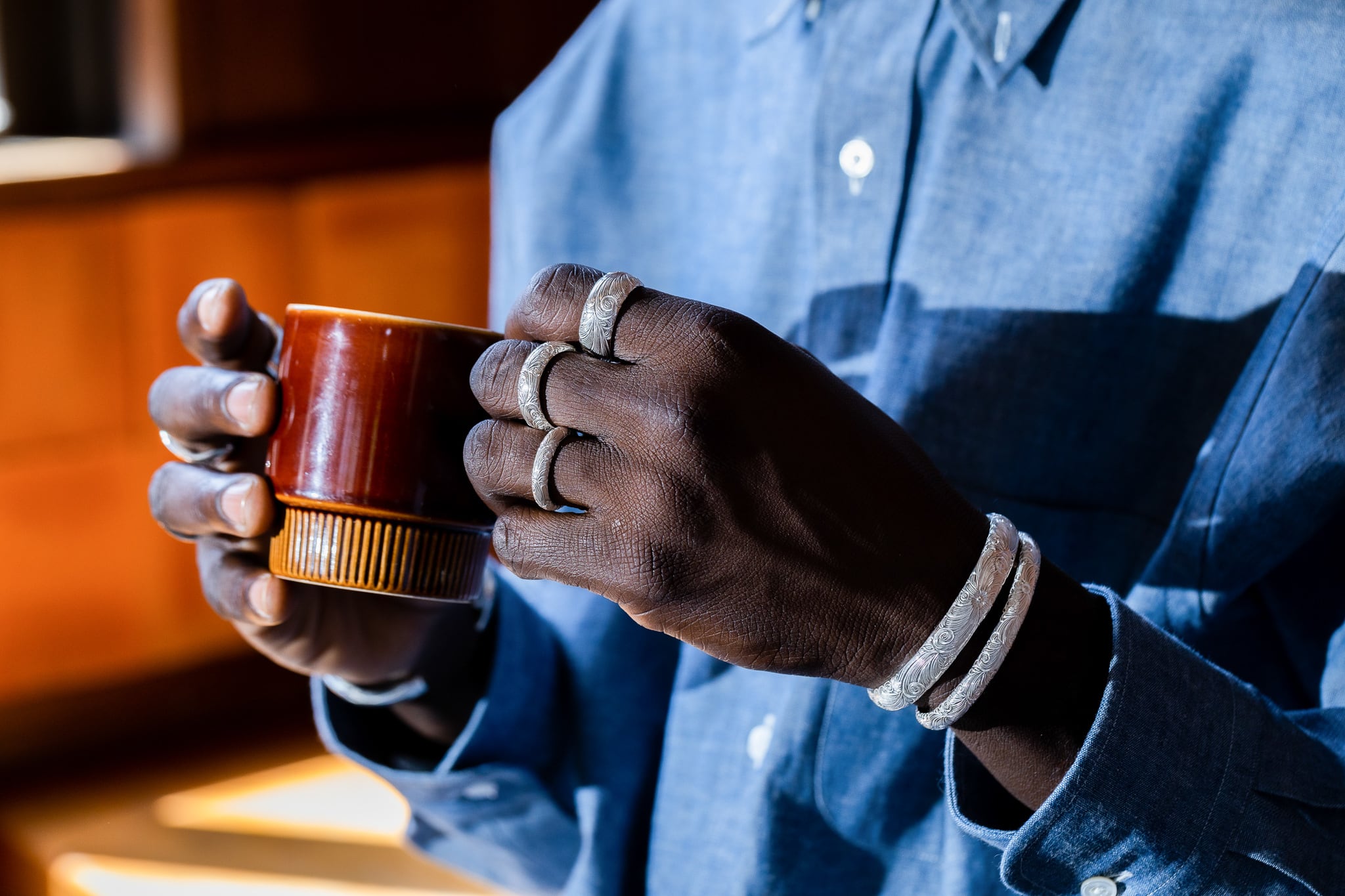 アクセサリー BN-069 7mm Arabesque bangle (S) BN-069 7mm Arabesque bangle (S) | WAKAN SILVER SMITH online