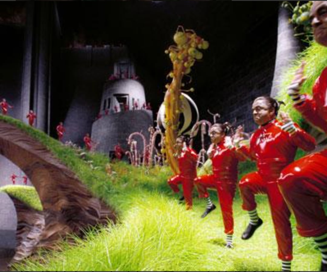 送料無料！ ★刺繍アイロンワッペン★【 ウンパルンパ （チャーリーとチョコレート工場）】〚アメリカン雑貨 アメトイ〛