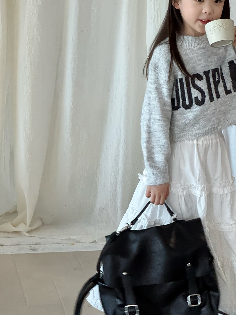 JUSTPLAY ショート丈薄手ニット