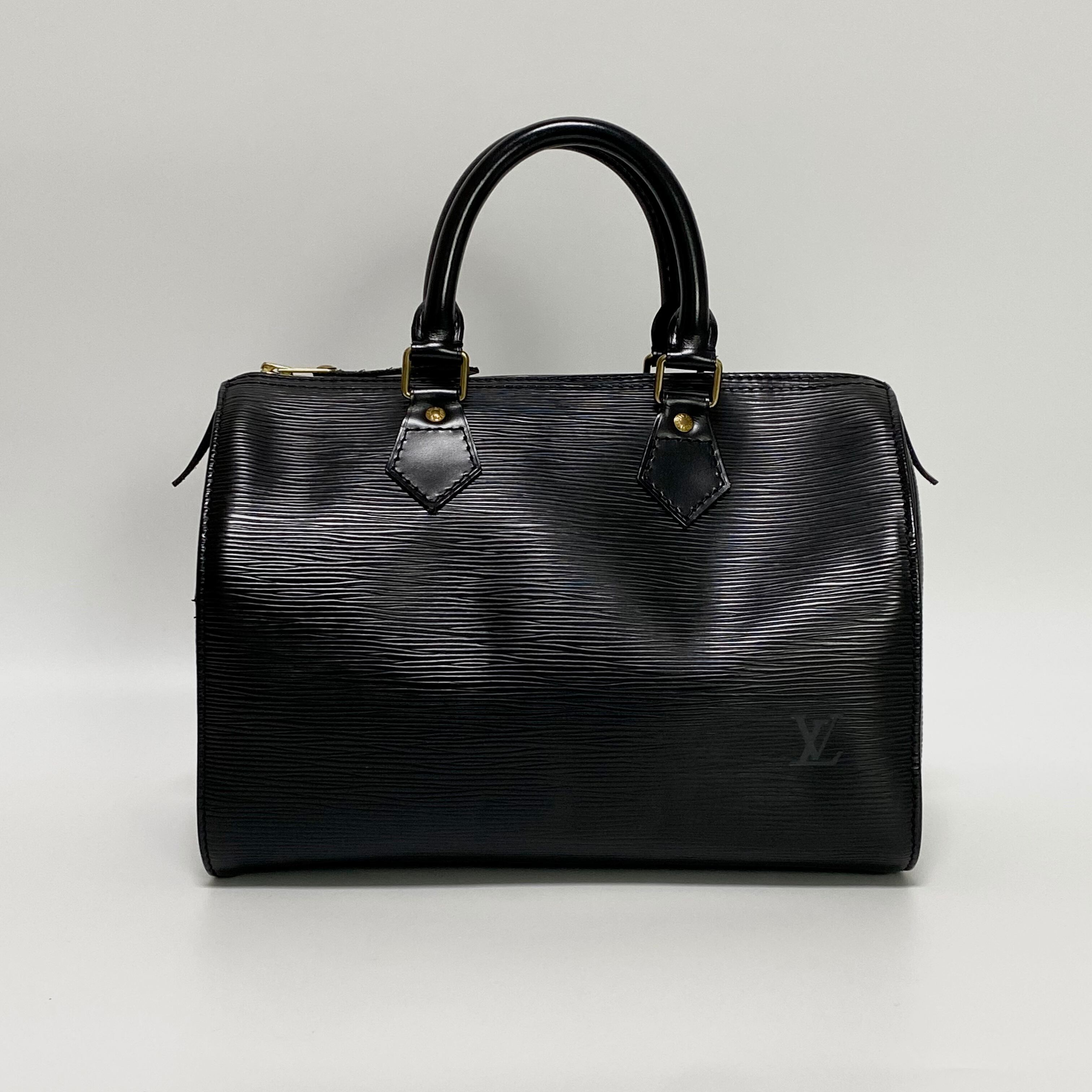 LOUIS VUITTON ルイ・ヴィトン エピ スピーディ30 ボストンバッグ ブラック 8597-202210 | rean powered by BASE 日産純正カ ルイヴィトン エピ スピーディー30 ブラック ハンドバッグ ハンドバッグ