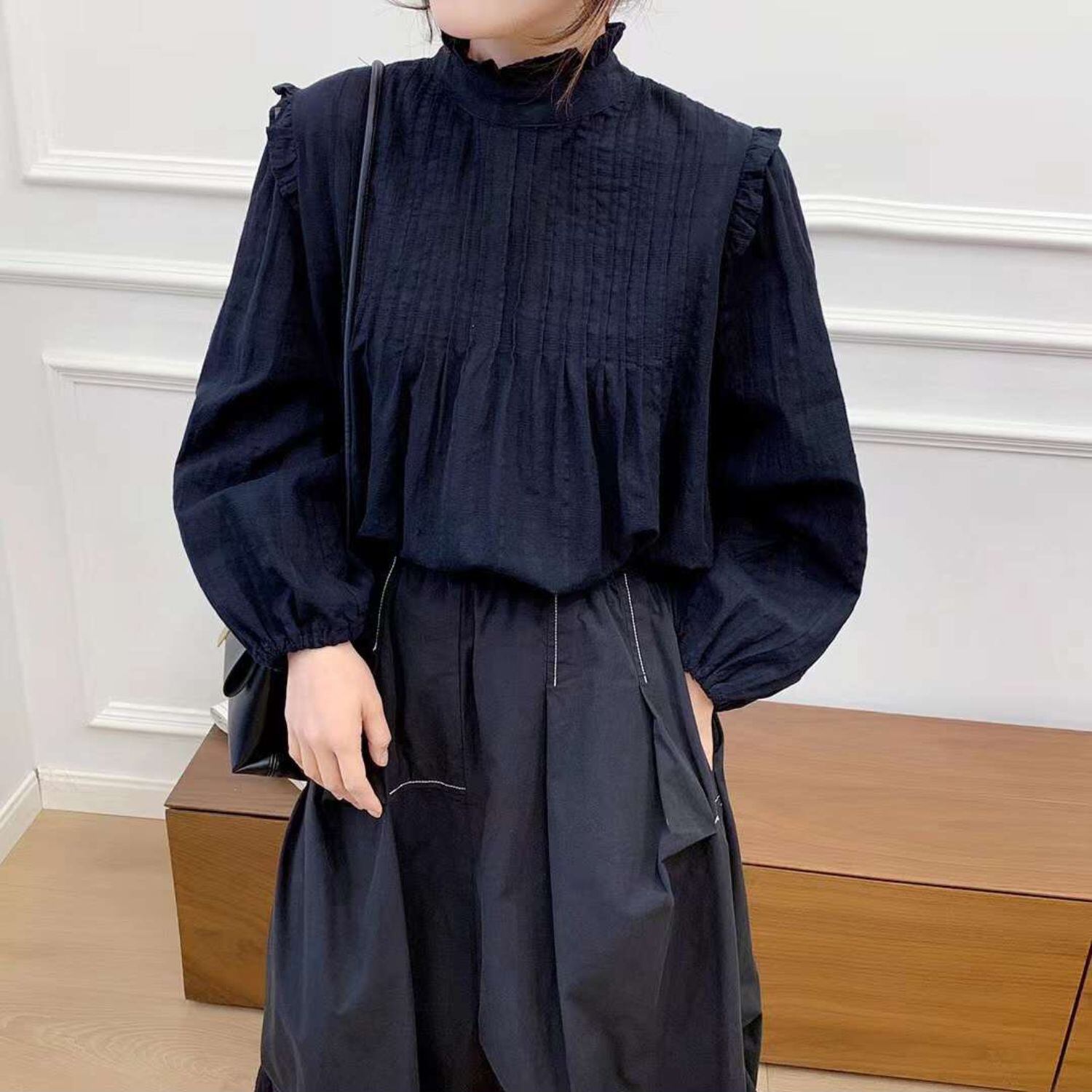 back button accordion pleat blouse TO0706