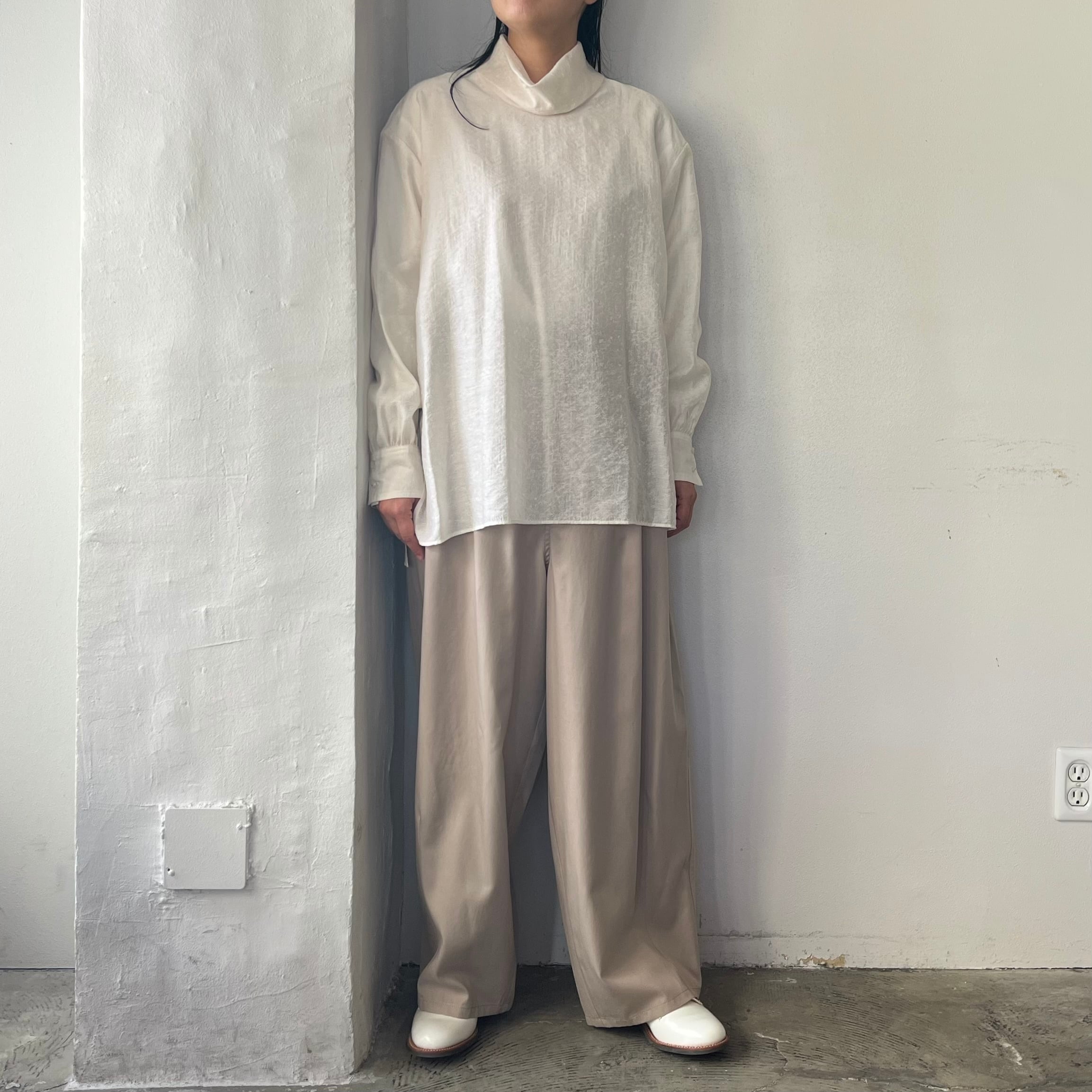 Liyoca コットンリヨセルチノ タックパンツ