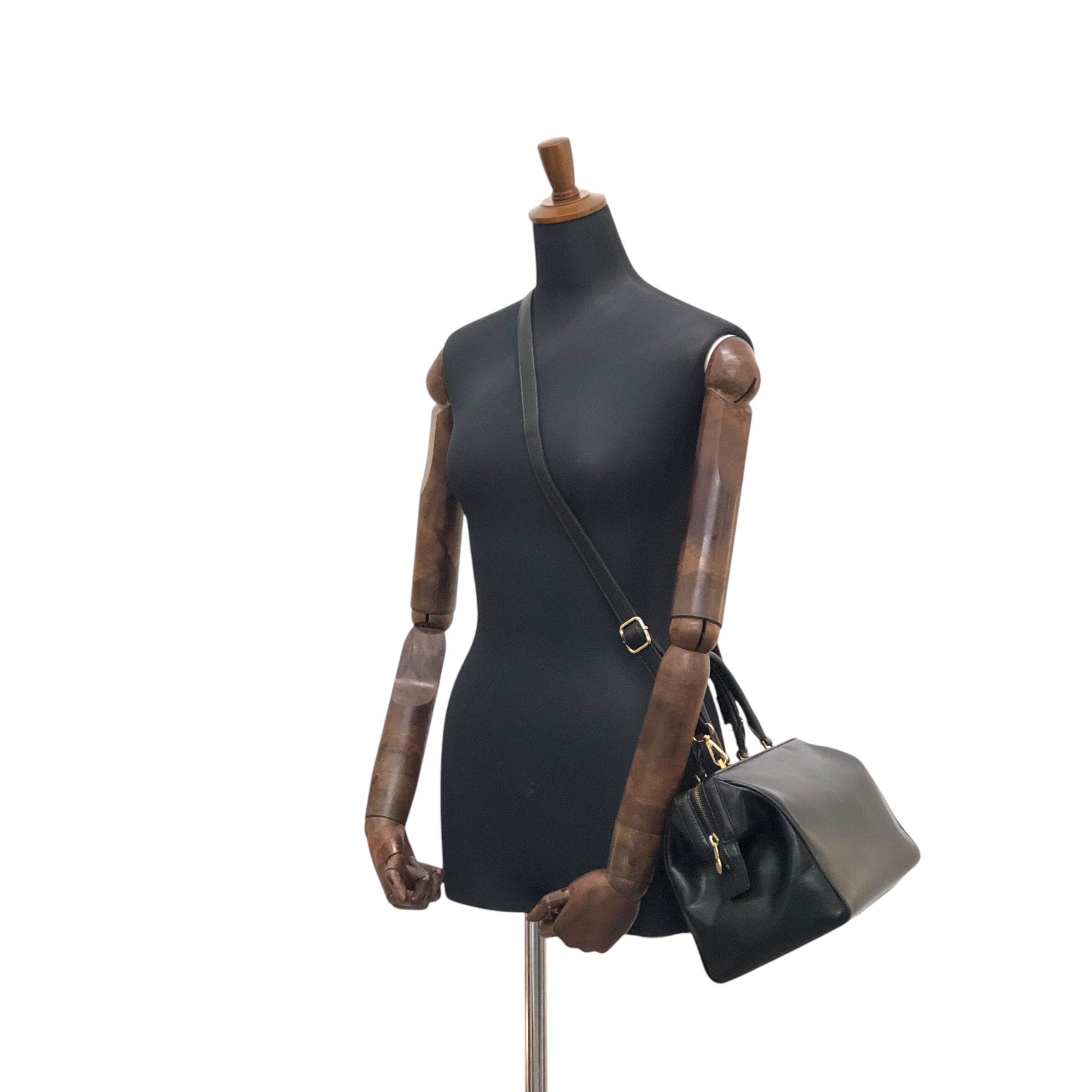 CELINE セリーヌ ボストン ブラック レザー ミニボストン 2way CELINE セリーヌ ボストン ブラック レザー ミニボストン 2way