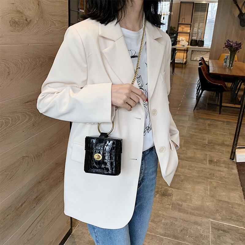 フレンチニッチバッグレディース2020ニューネットレッドワイルドストーン柄ショルダーメッセンジャーバッグファッションチェーンミニバッグ Tiancai_Wing_Bag7131088