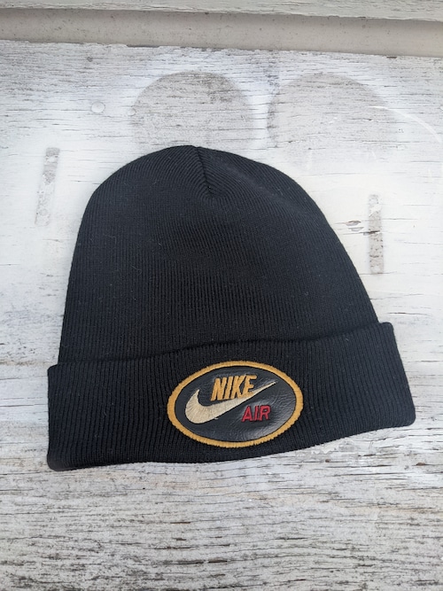 "NIKE" leather patch beanie