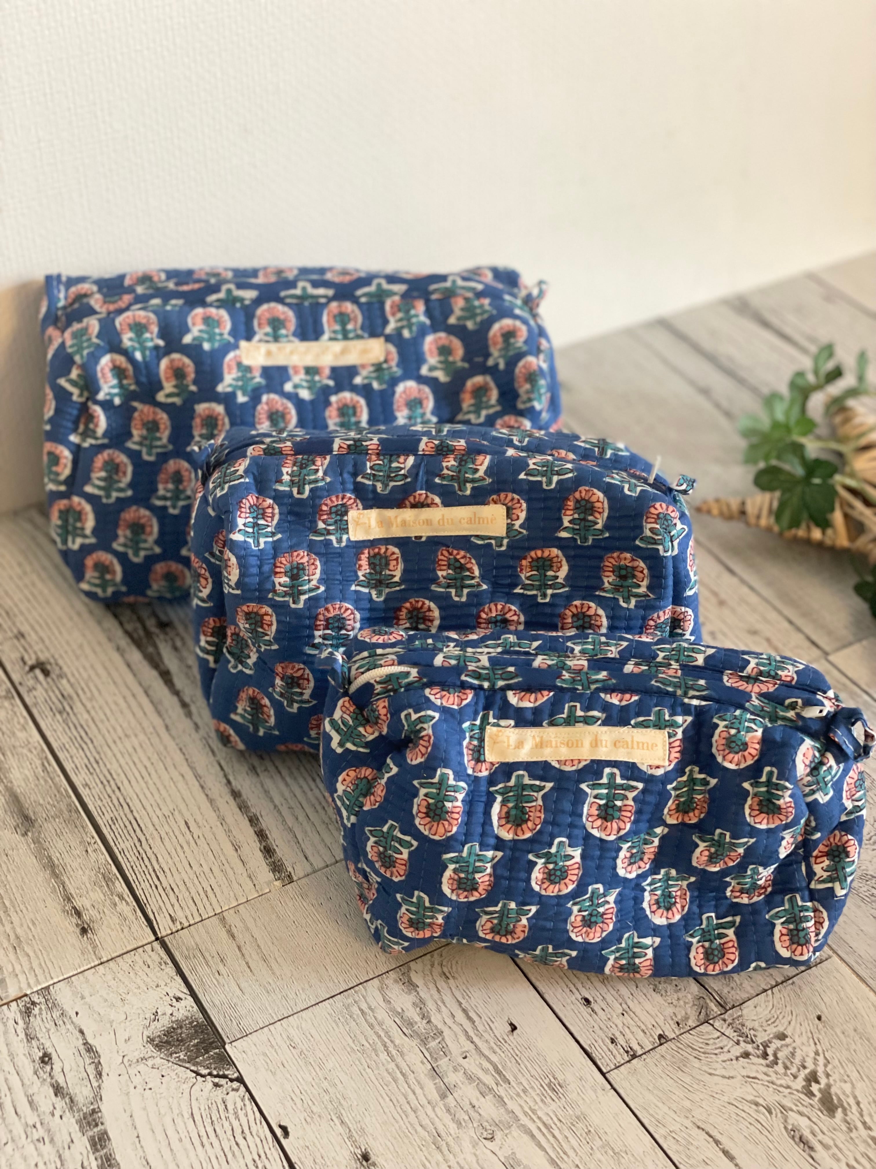 Shop オリジナル】ブロックプリント ポーチ 3 点セット 青桃花 | La