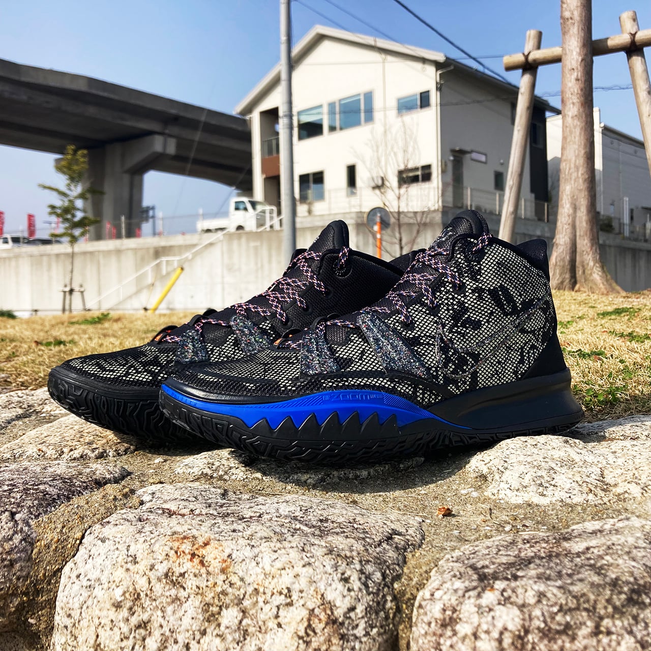 株式会社CRESCE 希少！NIKE ナイキ カイリー7 シスターフッド