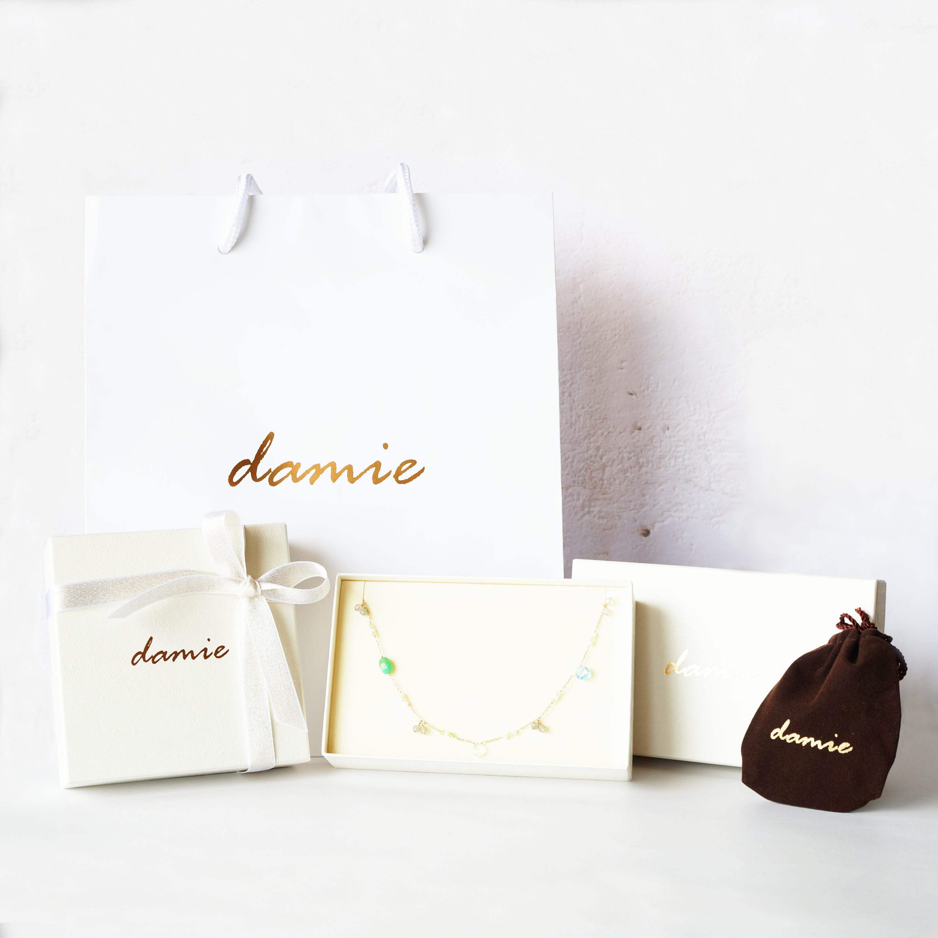 K10 心を解く小さな花 / Wednesday - Diamond necklace [ 7days series