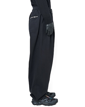 ROTOL "Triple Tuck Sweatpants〔BLACK〕"