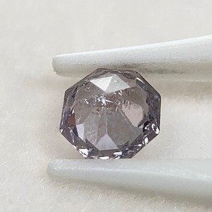 お花みたいなスピネル 約4.5mm*3.0mm r-0640