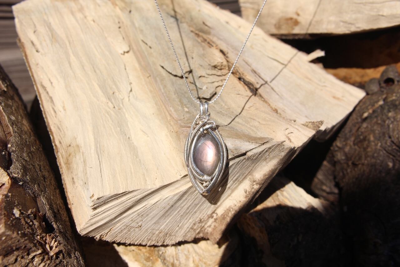 Labradorite silver925 wirewrapping pendant