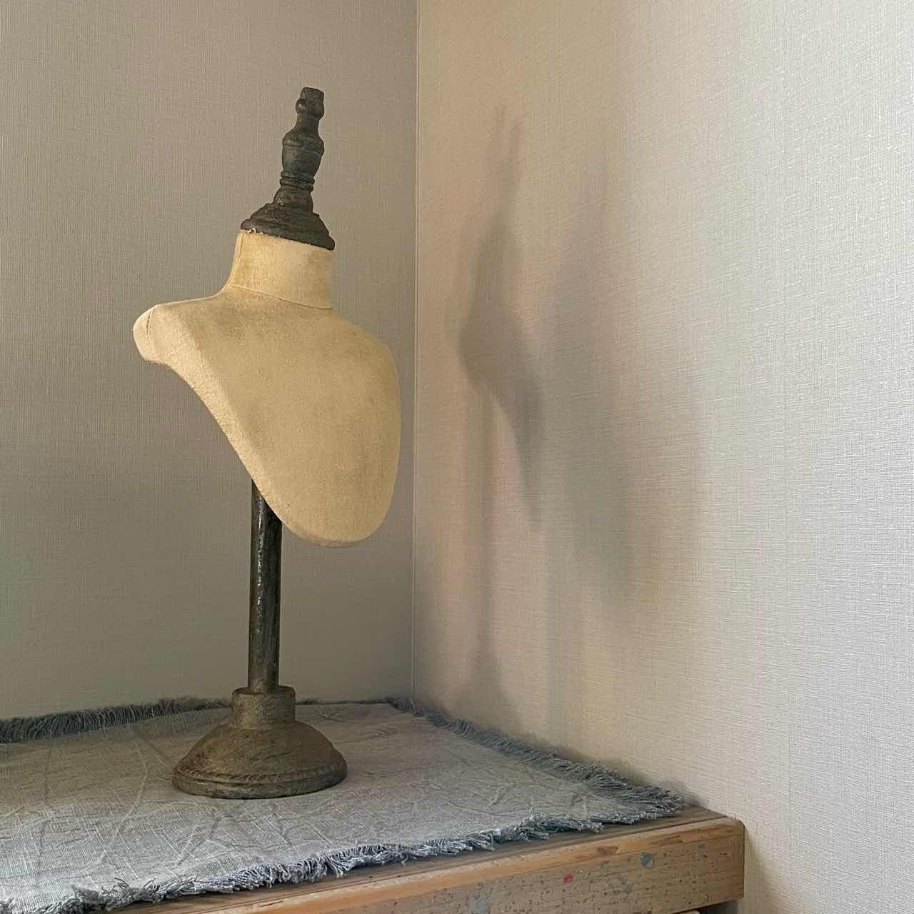 再入荷 】オールドティー ネックトルソー｜店舗什器 お洒落 レトロ