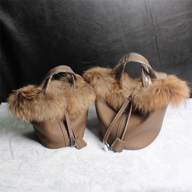 リアルフォックスファーカシミアポンチョ カシミヤ 100％ ポンチョ