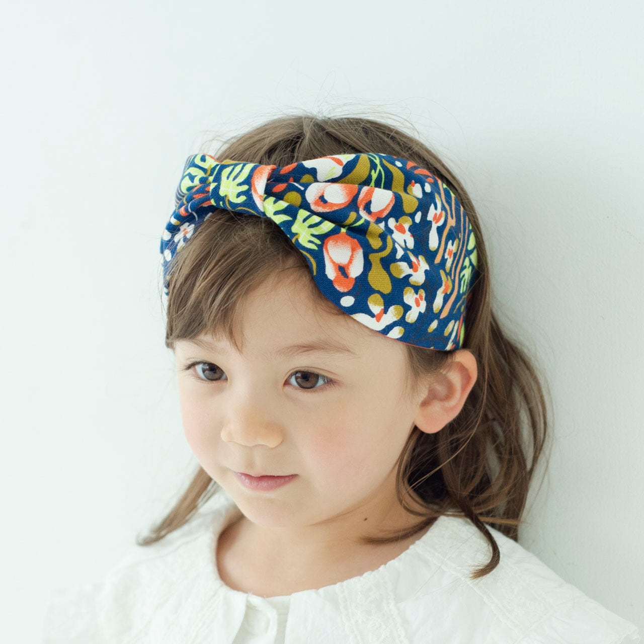 ヘッドバンド 【ネイビー】52cm ブランド 子供 春 夏 ヘアアクセサリー