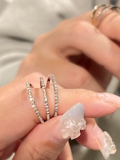 Half eternity ring