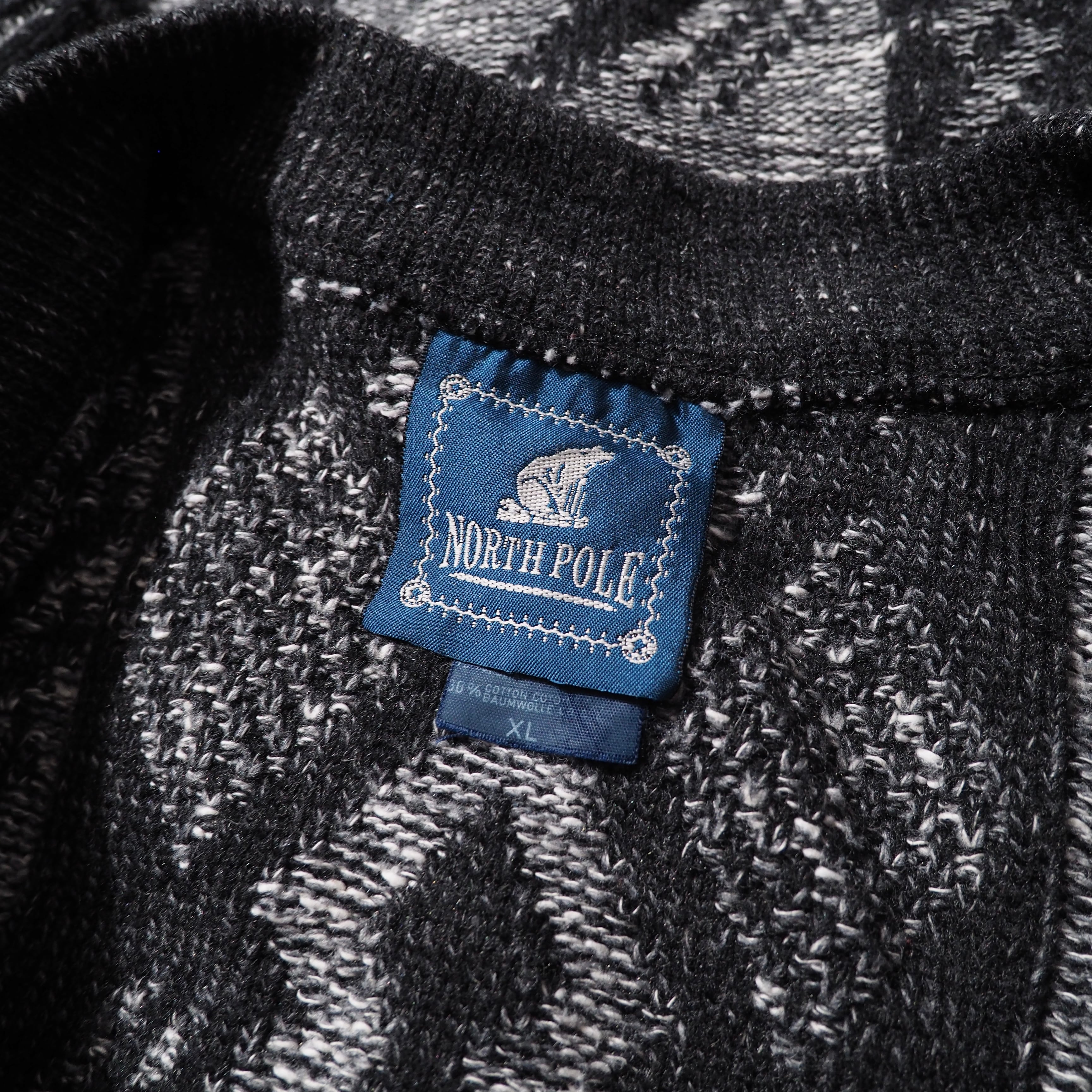 1990s " NORTH POLE " Zigzag pattern weaving vintage loose knit cardigan (made in Italy)