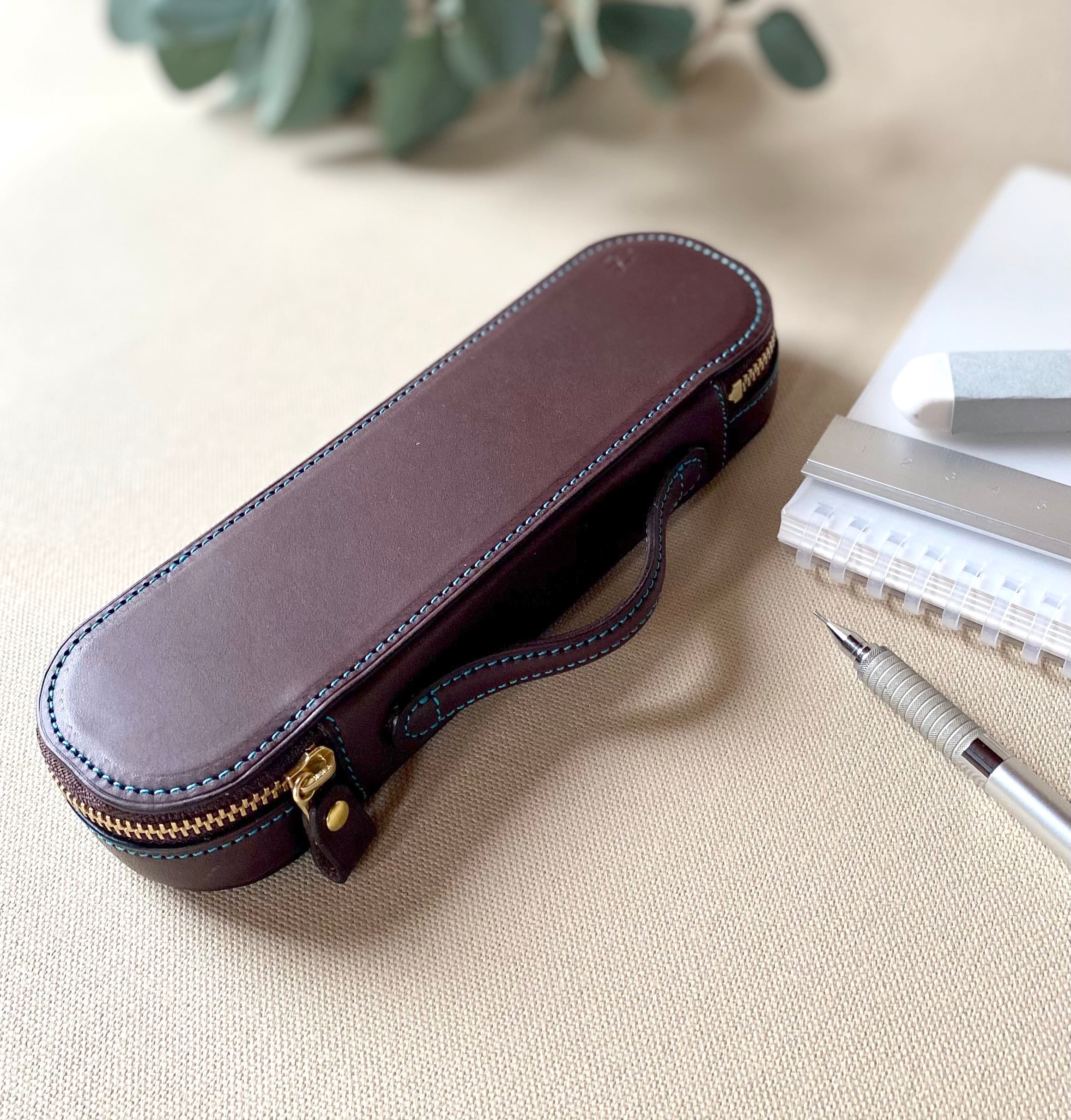 イタリアンレザーの大人可愛いペンケース ◇ダークブラウン