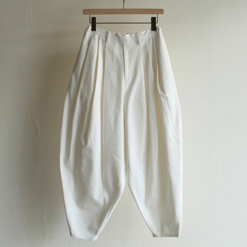 TENNE HANDCRAFTED MODERN 【 womens 】denim tuck tapered pants