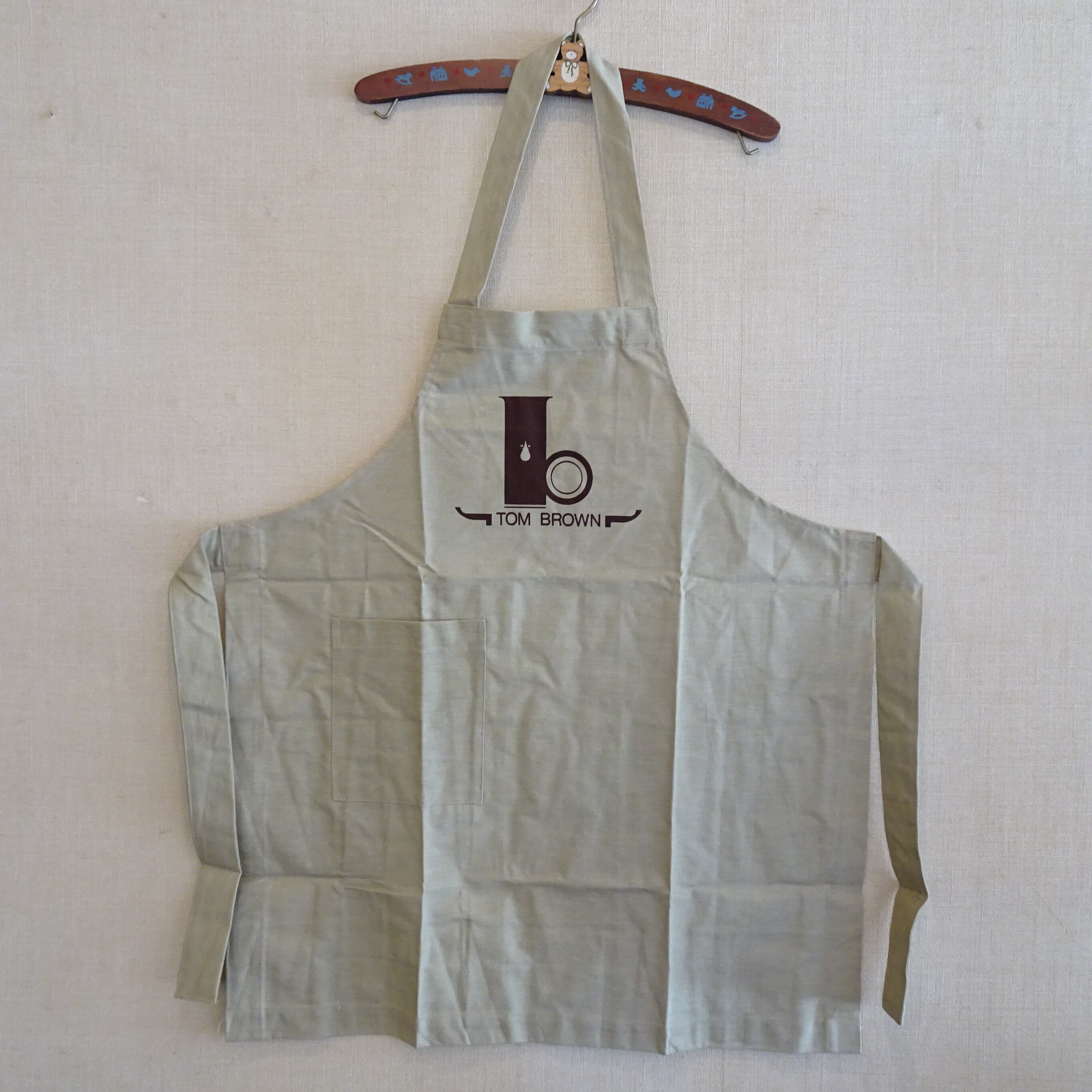 とむ・ぶらうん ロゴ入りエプロン（厚め） | 純喫茶家具の村田商會