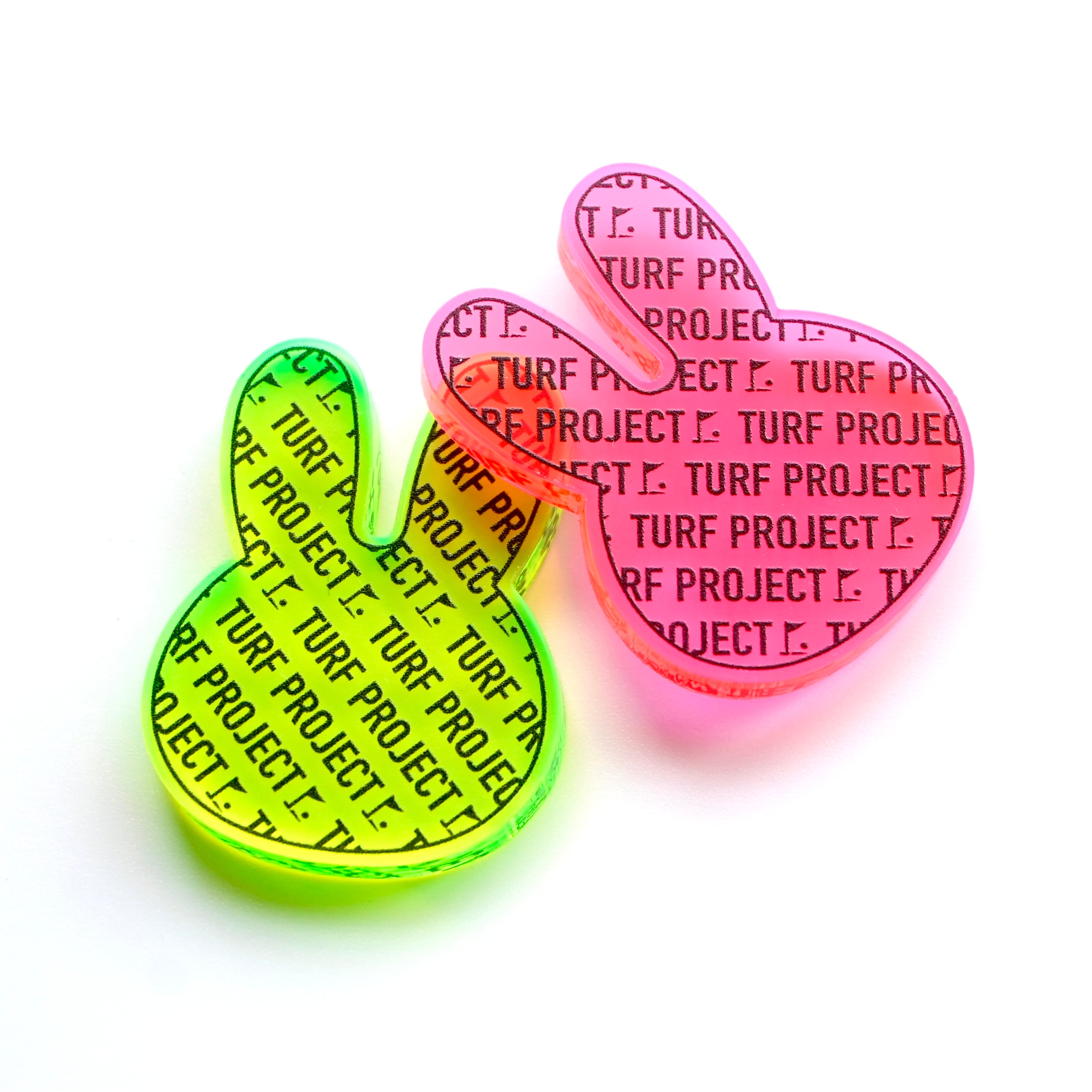 TURF PROJECT　数量10個限定デザイン 蛍光ゴルフマーカー［ラビット］2色セット