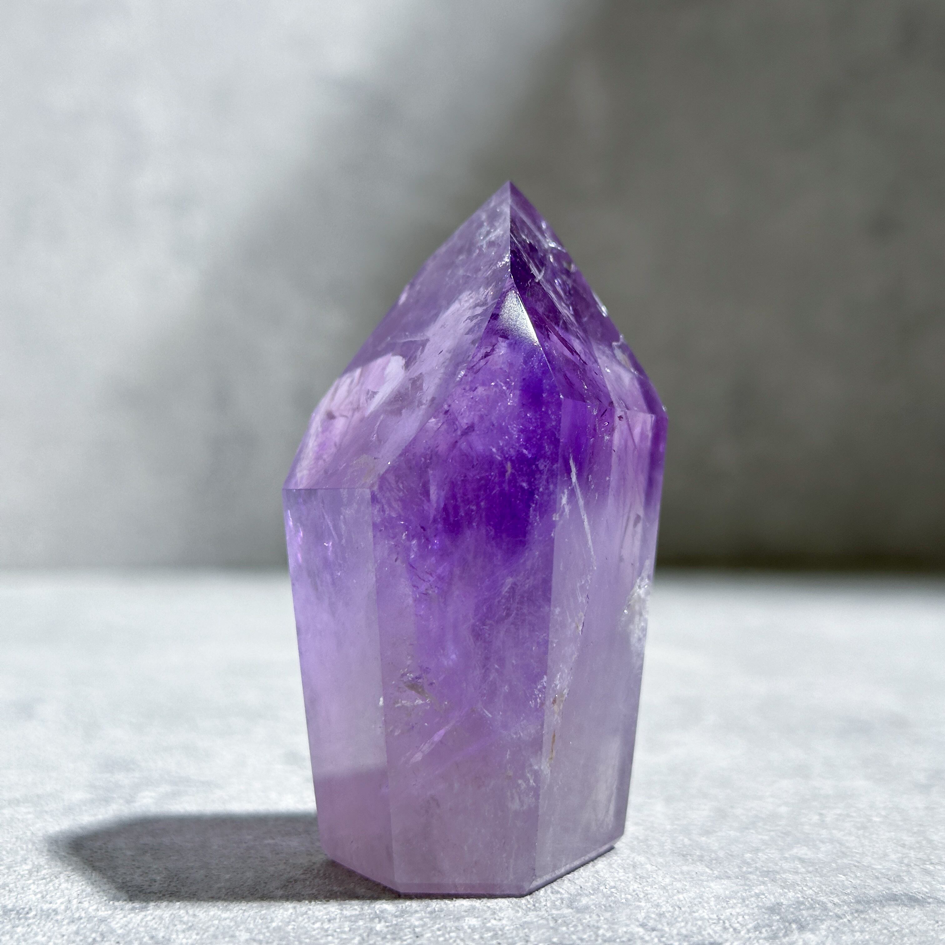 アメジスト原石 虹◎アメジスト タワー81◇ Amethyst ◇天然石・鉱物・パワーストーン