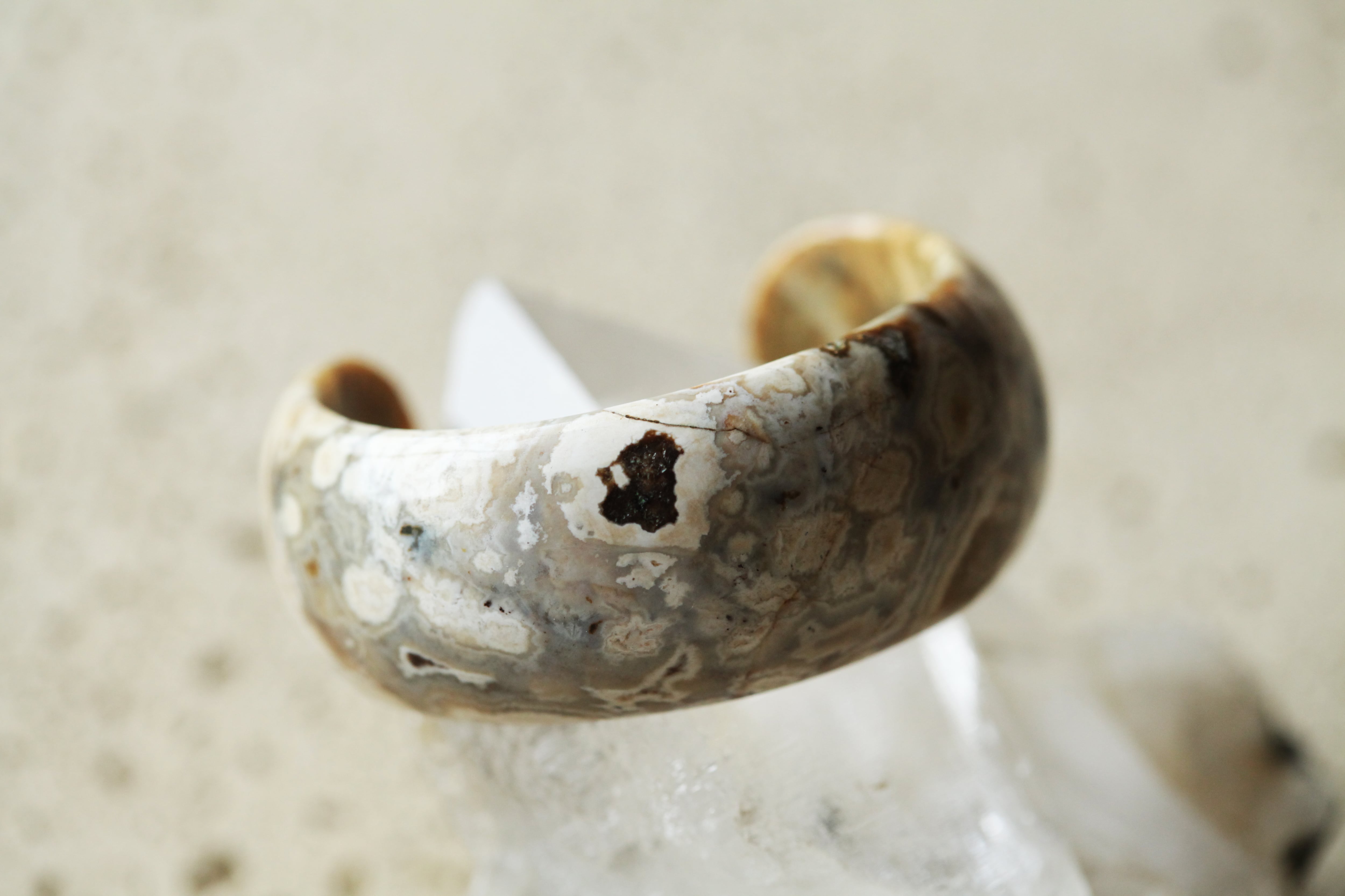 ストーンバングル | ens 展示室