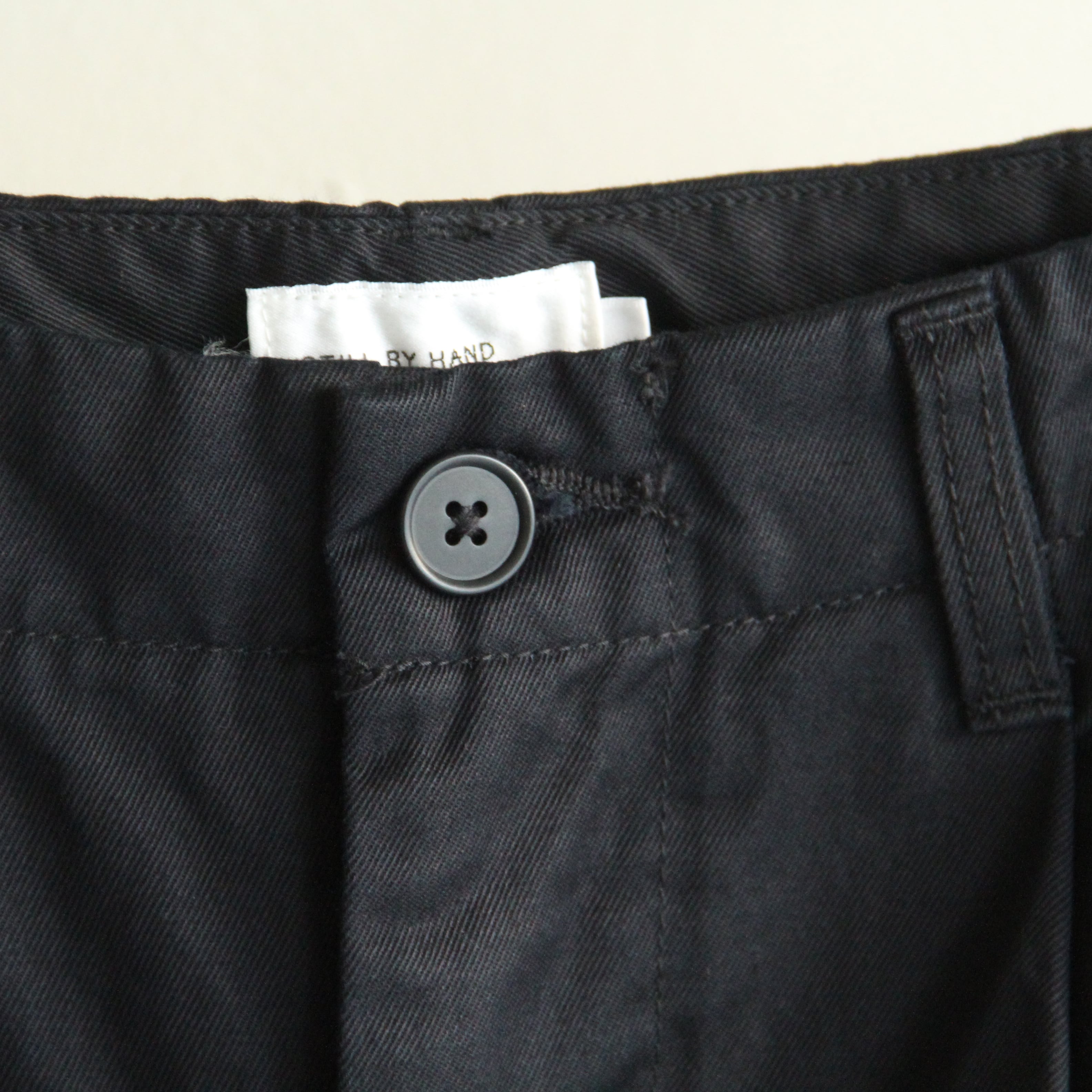 STILL BY HAND Selvedge one pleat pants | Terminal