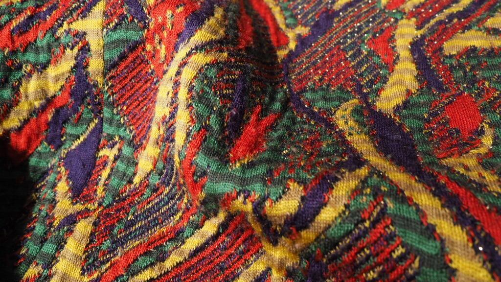 畝り-Furrow psychedelic color Embbossed Design jacket