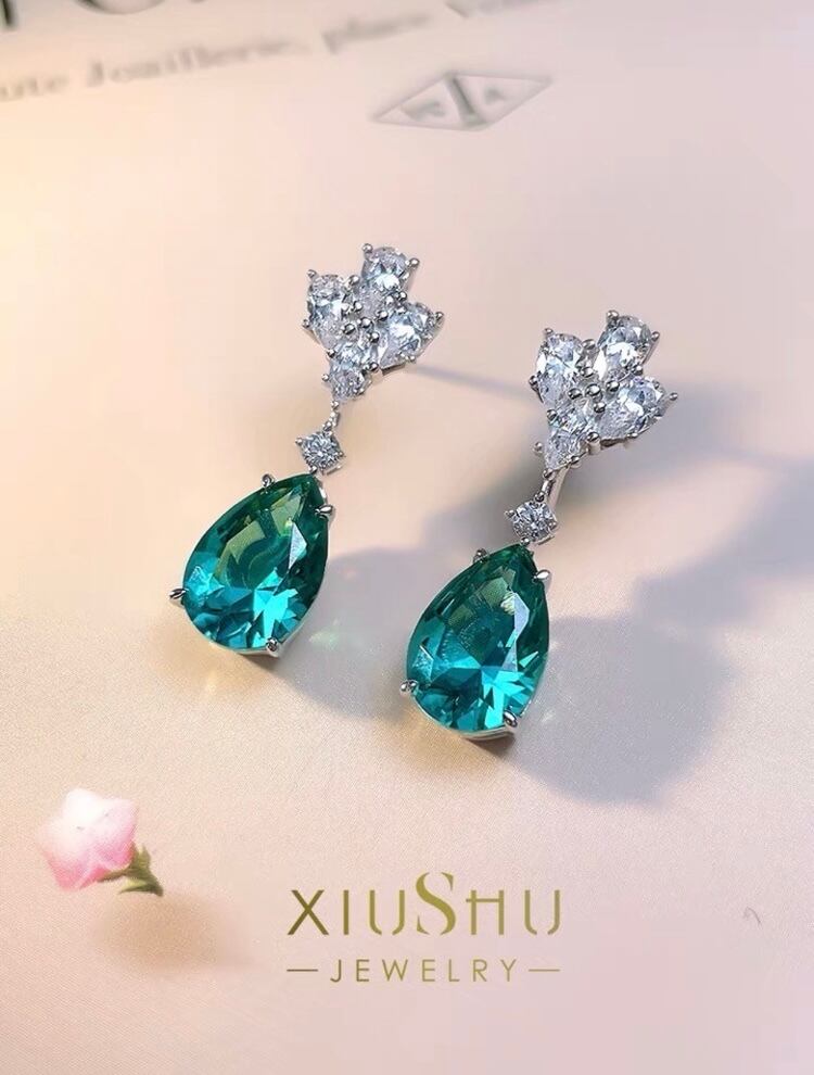 お値下げ‼️a ピアス エメラルド ジェムストーン 高炭素ダイヤモンド